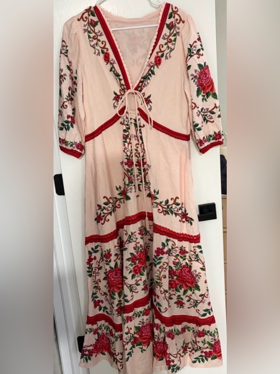 FARM Rio Dresses & Skirts - NWT Farm Rio pink and red floral dress